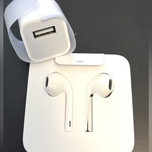Apple official EarPods (3.5mm headphone plug) with 5W USB power adapter New